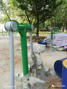 永安龜山公園健身運(yùn)動(dòng)器材更新了,以綠色和淺灰色為主 市民